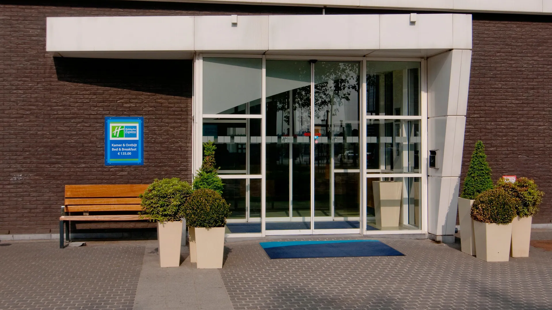Holiday Inn Express Antwerpen City North By Ihg Hotel Antwerp