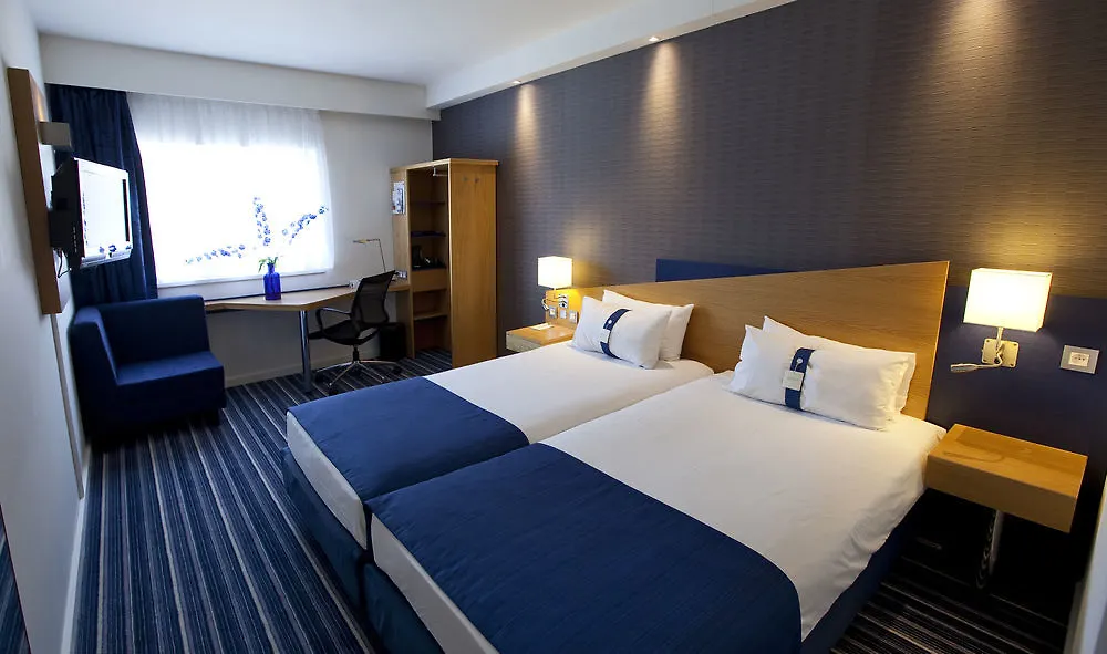 Holiday Inn Express Antwerpen City North By Ihg