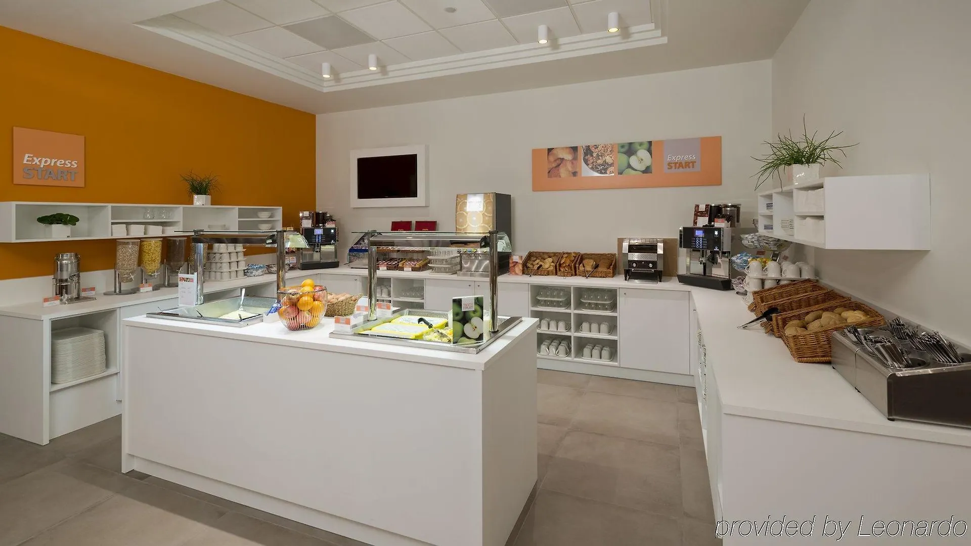 Holiday Inn Express Antwerpen City North By Ihg
